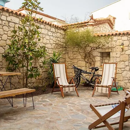 Marvelous Stonehouse With Backyard And Fireplace In Cesme * Алачати
